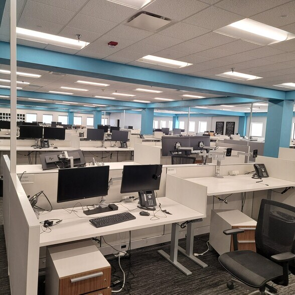 More Photos Of 500 Economy Ct, Freeport Office For Lease