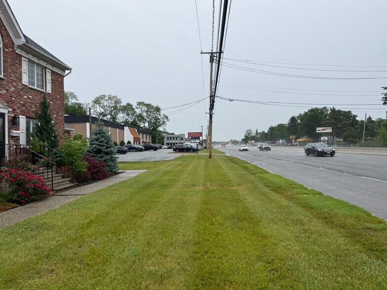 More Photos Of 363 State Rt 23, Pompton Plains Office For Lease