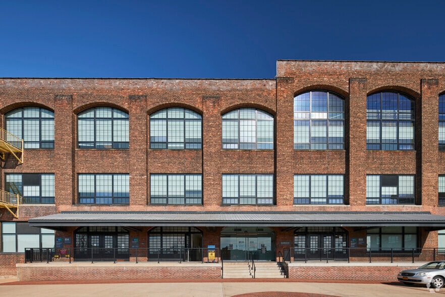 More Photos Of 890 Garrison Ave, Bronx Office For Sale