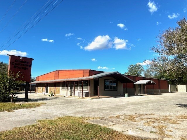 More Photos Of 4712 N Business 181, Beeville Freestanding For Sale
