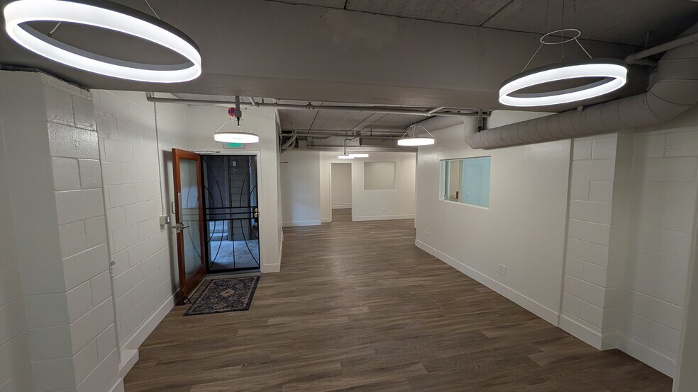 More Photos Of 2990 Mission Blvd, San Diego Office Residential For Lease