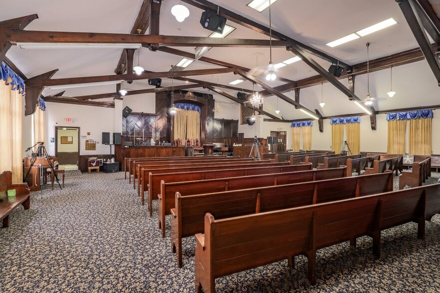 More Photos Of 829 Main St, Worcester Religious Facility For Sale