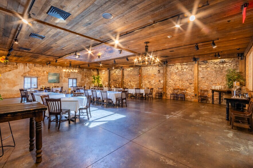 More Photos Of 151 E Church St, Anderson Hospitality For Sale