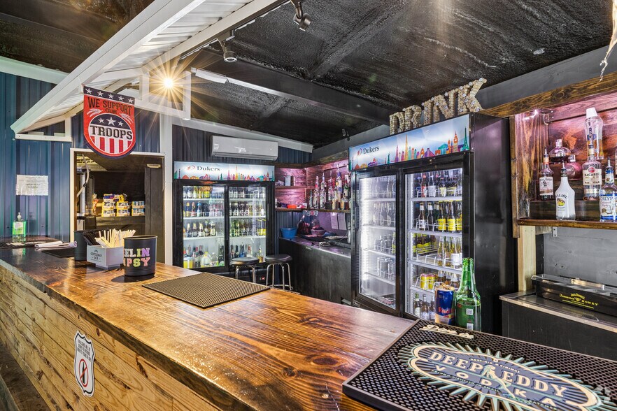 More Photos Of 1450 FM 279, Ben Wheeler Restaurant For Sale