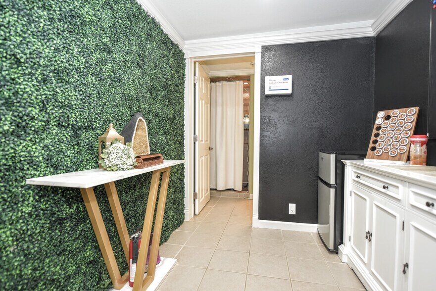 More Photos Of 276 State Rt.94, Vernon Medical For Sale