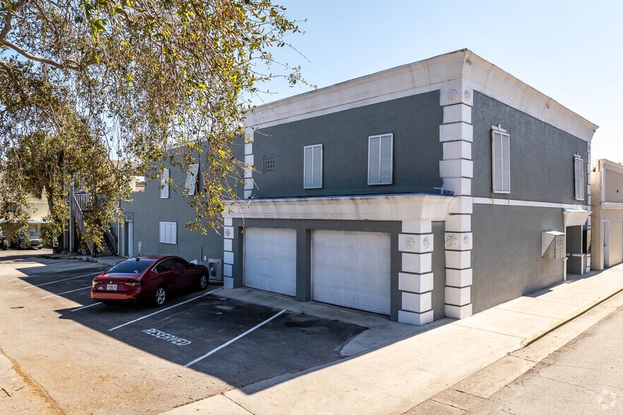 More Photos Of 108 N Depot Dr, Fort Pierce Office Residential For Lease