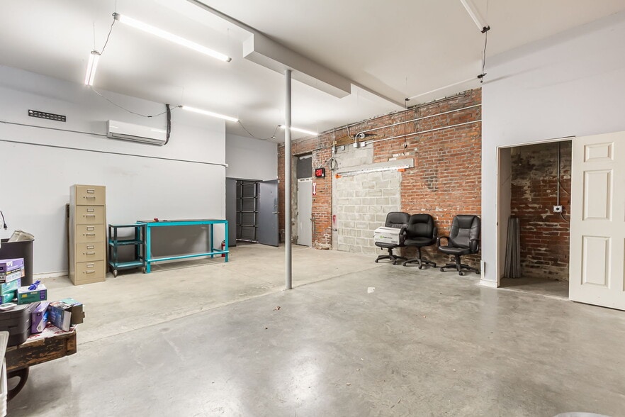 More Photos Of 64 Spencer St, Rochester Loft Creative Space For Sale