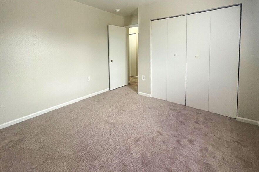 More Photos Of 333 Cemetery Rd, Bangor Apartments For Sale