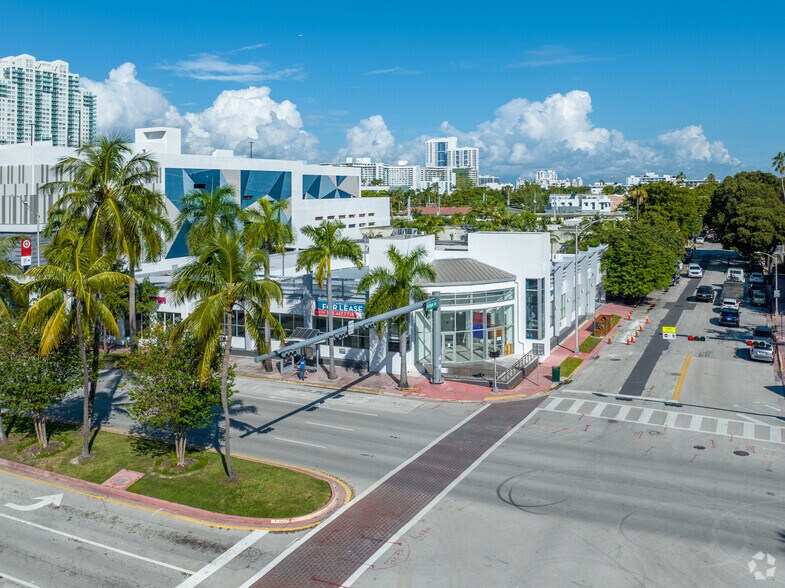 More Photos Of 1011 5th St, Miami Beach Storefront For Lease