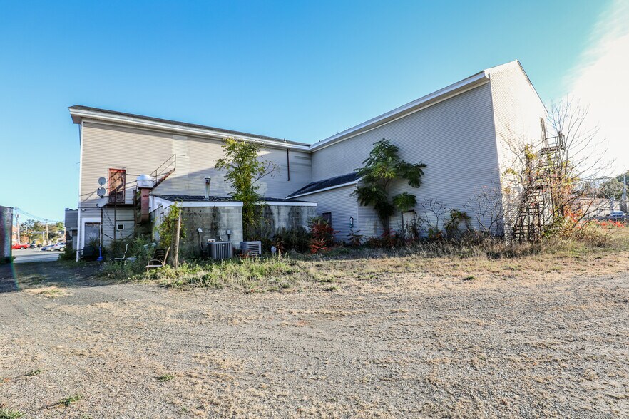 More Photos Of 68 Quinnipiac St, Wallingford Land For Sale