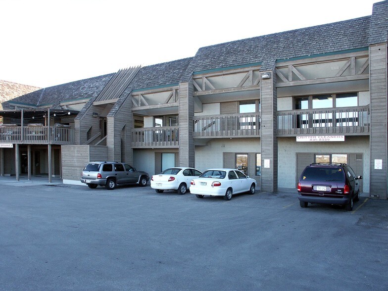 More Photos Of 12543 S Parker Rd, Parker Unknown For Lease