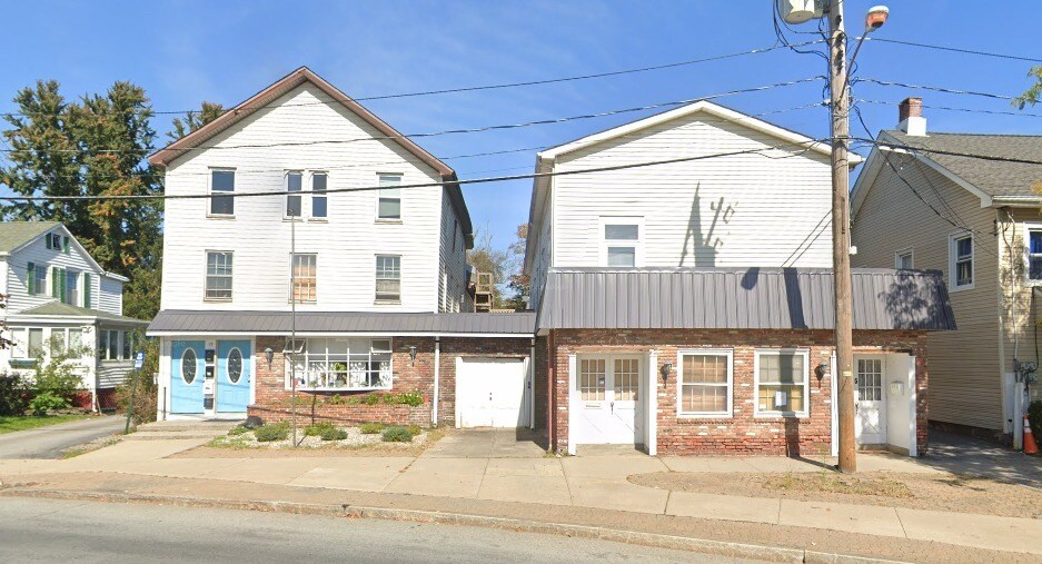 Primary Photo Of 15-17 Goshen Ave, Washingtonville Storefront Retail Residential For Lease
