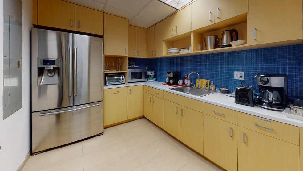 More Photos Of 4300 Biscayne Blvd, Miami Office Residential For Sale