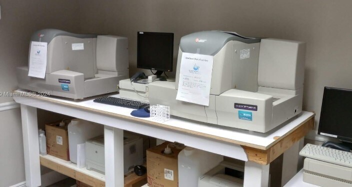 More Photos Of 8333 W McNab Rd, Tamarac Medical For Lease