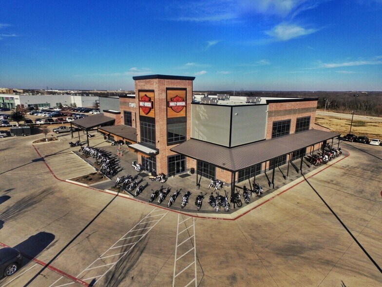 Primary Photo Of 240 N Burleson Blvd, Burleson General Retail For Sale