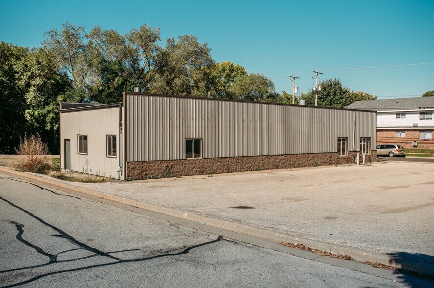 More Photos Of 1102 Island St, La Crosse Industrial For Sale