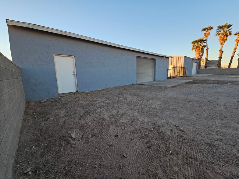 More Photos Of 5157 S Lakewood Rd, Fort Mohave Light Distribution For Lease