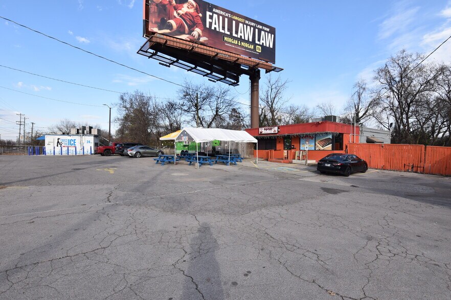 More Photos Of 4160 Gallatin Pike, Nashville Freestanding For Lease