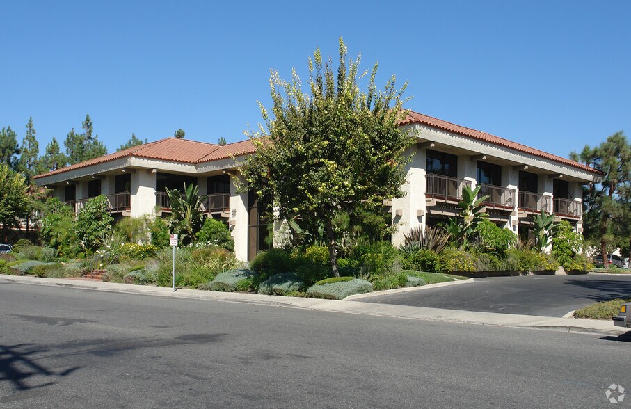 More Photos Of 468 Pennsfield Pl, Thousand Oaks Office For Sale