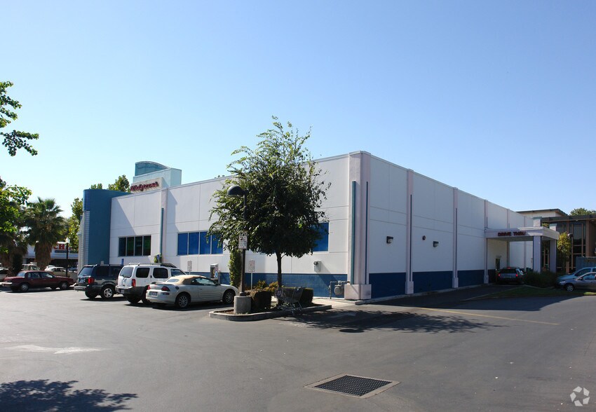 More Photos Of 1401 Broadway, Sacramento Drugstore For Lease