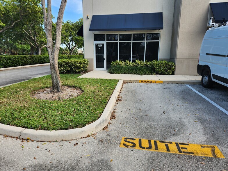 More Photos Of 2400 W Sample Rd, Pompano Beach Storefront Retail Office For Sale