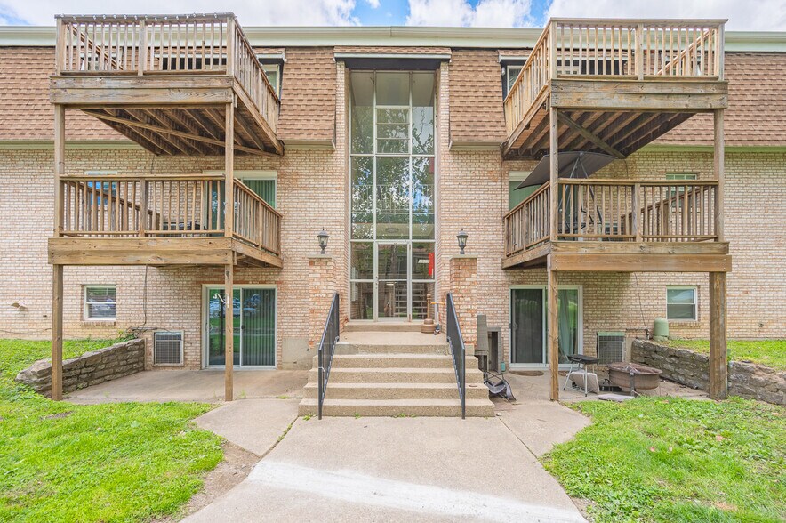 More Photos Of 3935-3939 Wilma Ct, Cincinnati Apartments For Sale