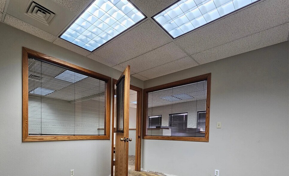 More Photos Of 134 E Main St, Wendell Storefront For Sale