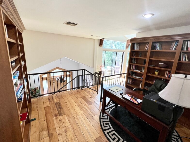 More Photos Of 125 Laurel Ct, Prescott Specialty For Sale