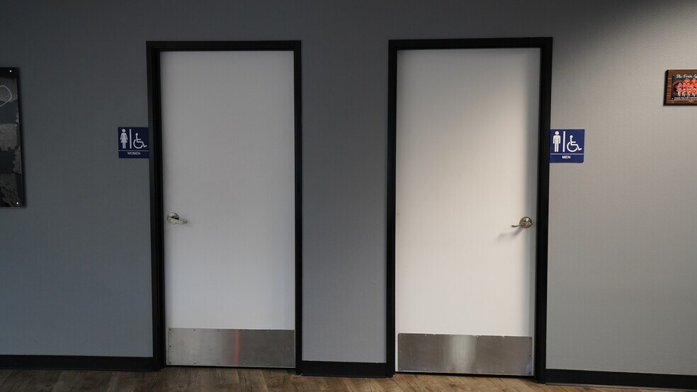 More Photos Of 731 Pilot Rd, Las Vegas Light Distribution For Lease