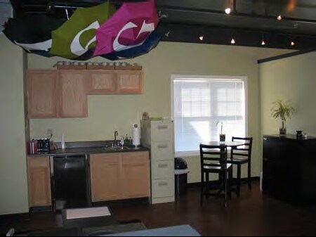 More Photos Of 10412 Allisonville Rd, Fishers Office For Sale