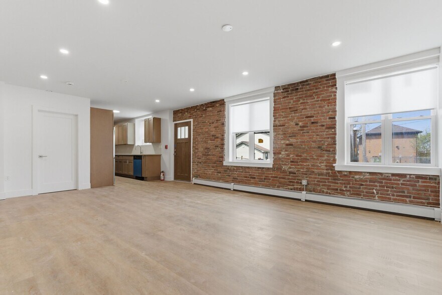 More Photos Of 126 140 Sayles, Woonsocket Apartments For Sale