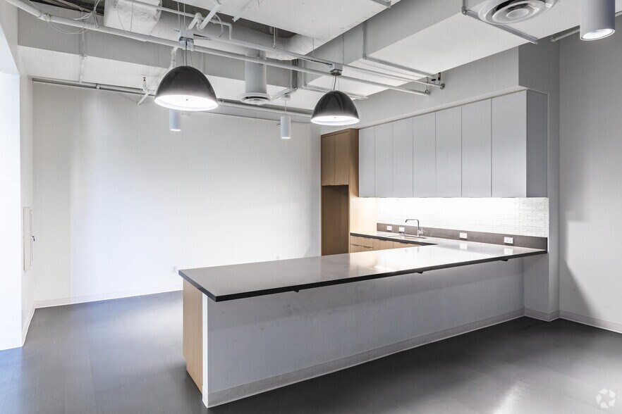 Photo of 7th Floor Ste 750