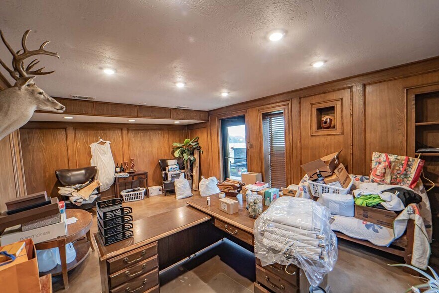 More Photos Of 3316 US Highway 180 W, Breckenridge Office For Sale