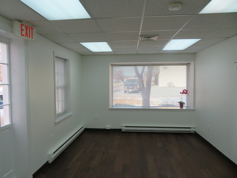 More Photos Of 3231-3233 Superior Ln, Bowie Medical For Lease
