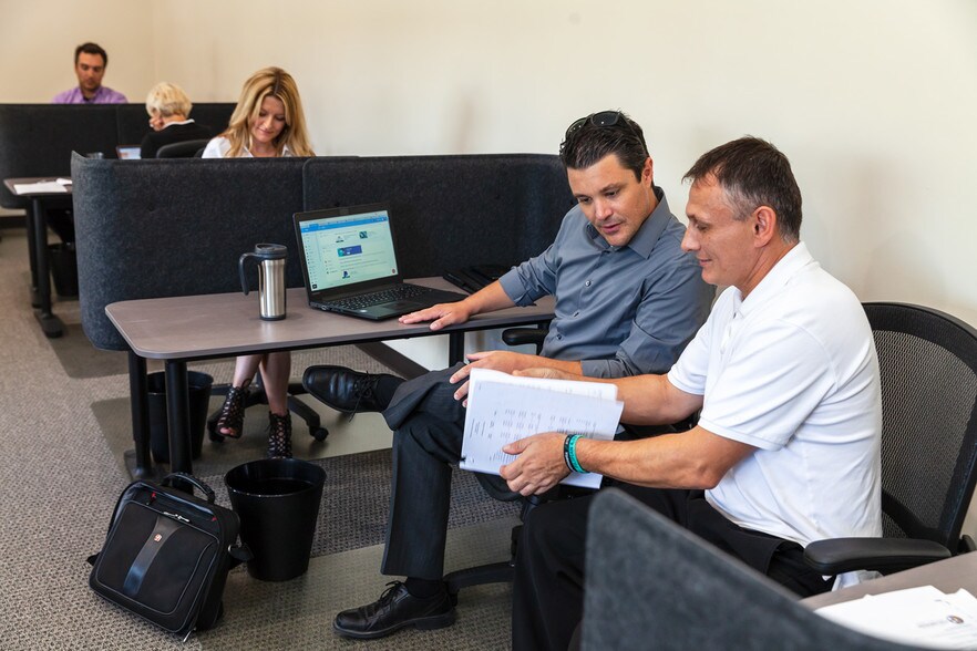 More Photos Of 6416-6424 S Quebec St, Englewood Coworking Space