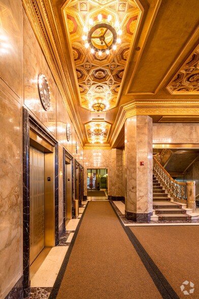 More Photos Of 35 E Wacker Dr, Chicago Office For Sale