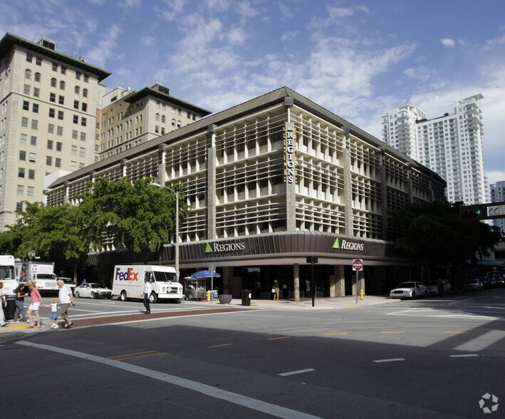 More Photos Of 235 SE 1st St, Miami Office For Lease