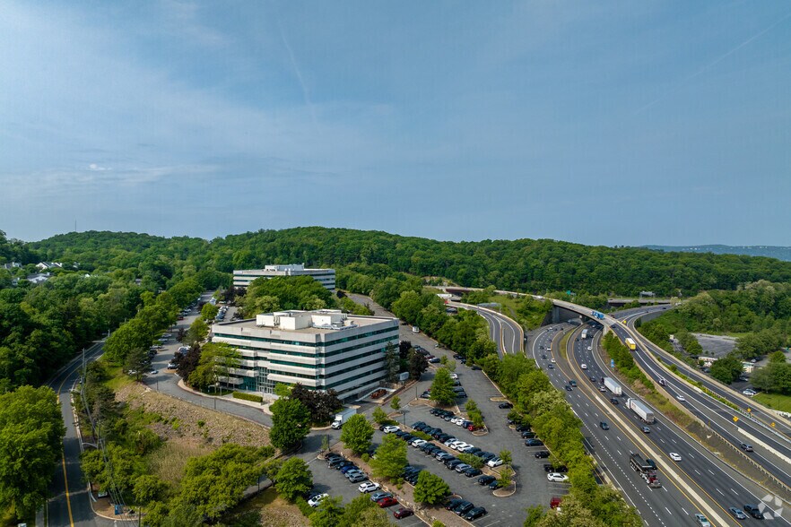 More Photos Of 565 Taxter Rd, Elmsford Office For Lease