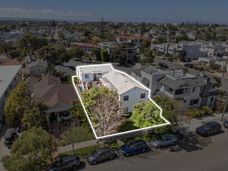 More Photos Of 812-820 E Ave, Coronado Apartments For Sale