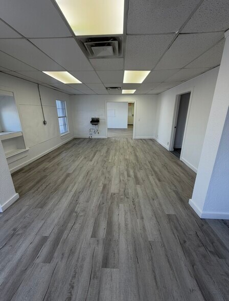 More Photos Of 510 N Lynn Riggs Blvd, Claremore Office Residential For Sale