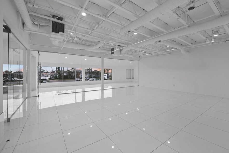 More Photos Of 2244 W Coast Hwy, Newport Beach Office For Lease
