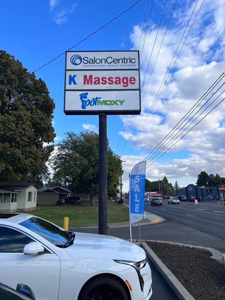 More Photos Of 2201 W Nob Hill Blvd, Yakima Freestanding For Lease