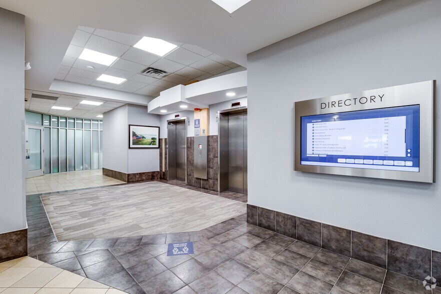 More Photos Of 7300 147th St W, Apple Valley Office For Lease