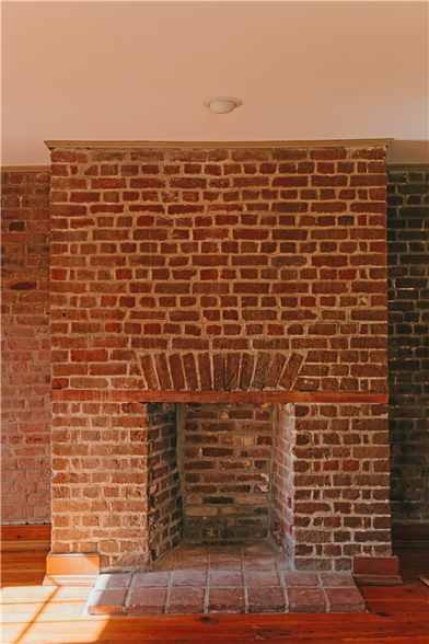 More Photos Of 182-184 E Bay St, Charleston Storefront Retail Office For Lease