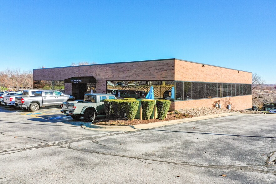 More Photos Of 1010 N 96th St, Omaha Office For Sale