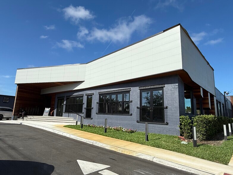 Primary Photo Of 2200 2nd Ave S, Saint Petersburg Flex For Lease