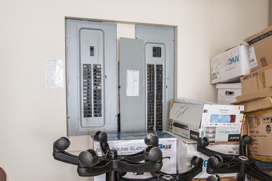 More Photos Of 6015-6049 Dempster St, Morton Grove Storefront Retail Office For Sale