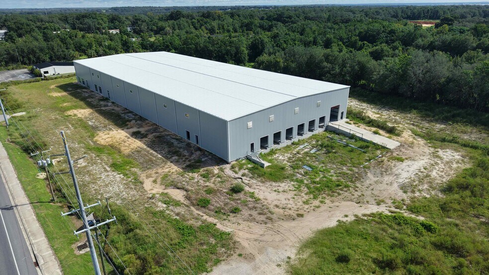 More Photos Of 2221 US-441, Fruitland Park Showroom For Sale