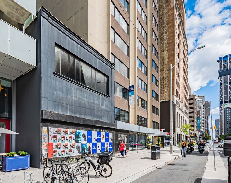 Primary Photo Of 192 Bloor St W, Toronto Storefront Retail Office For Lease