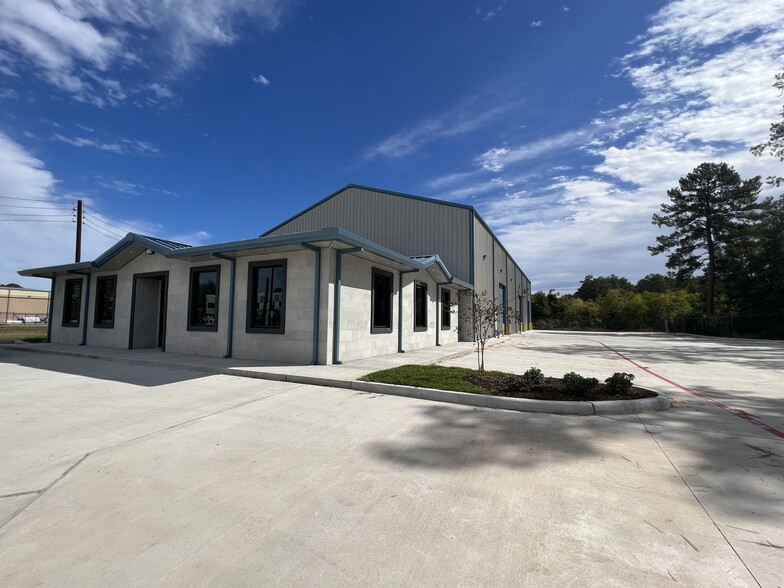 Primary Photo Of 18630 Intercontinental Crossing Dr, Houston Warehouse For Lease